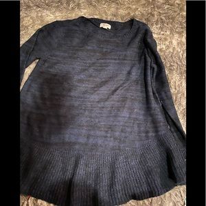 Women’s long sleeve top